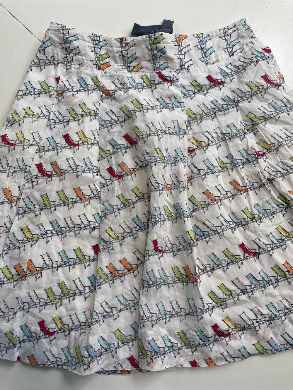 Liz Claiborne White A-Line Skirt with Multicolor Chair Print - Picture 6 of 6